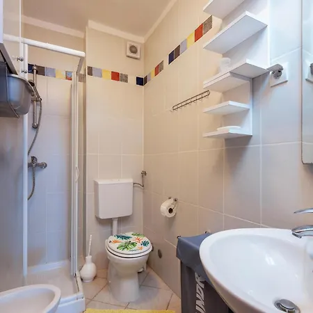 1 Bedroom Awesome In * 佩罗杰