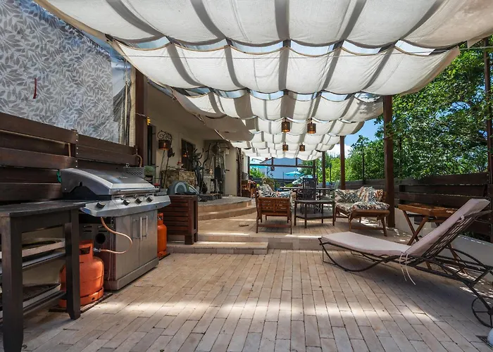 1 Bedroom Awesome In 佩罗杰