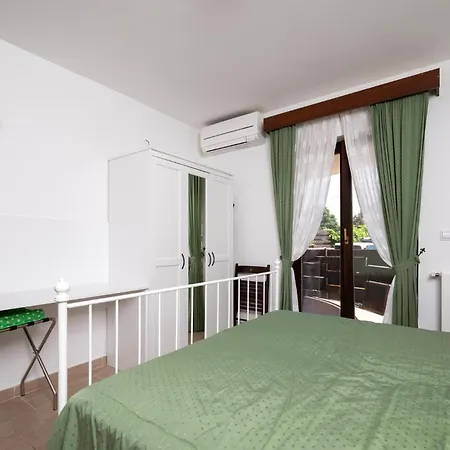 דירה Beautiful In With House Sea View פרוי